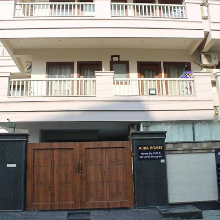 Aura Luxury Studio I Couple Friendly I Near Golf Course Road, Sector 57, غورغاون المظهر الخارجي الصورة